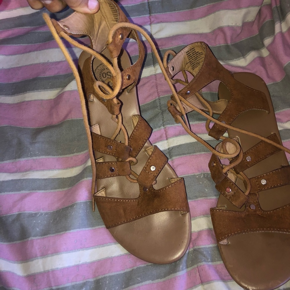 Sandals - Picture 4 of 4